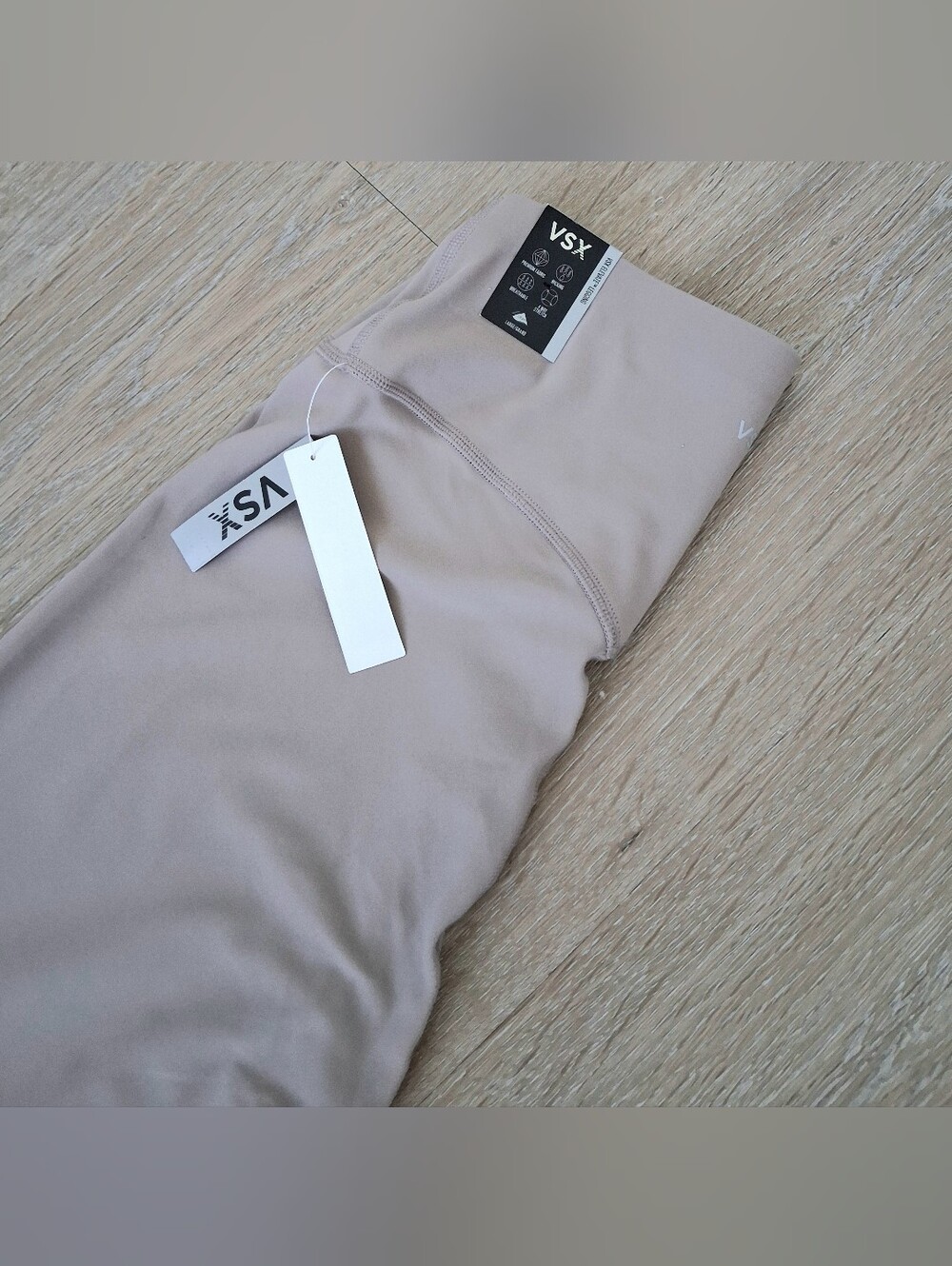 Victoria's Secret VSX Elevate High Waist Leggings 25"inseam - Picture 3 of 5